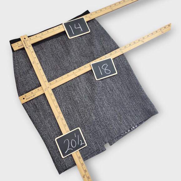 Express Skirt Womens Size 6 Short Mini Black Chevron Classic Preppy Neutral - Picture 4 of 13